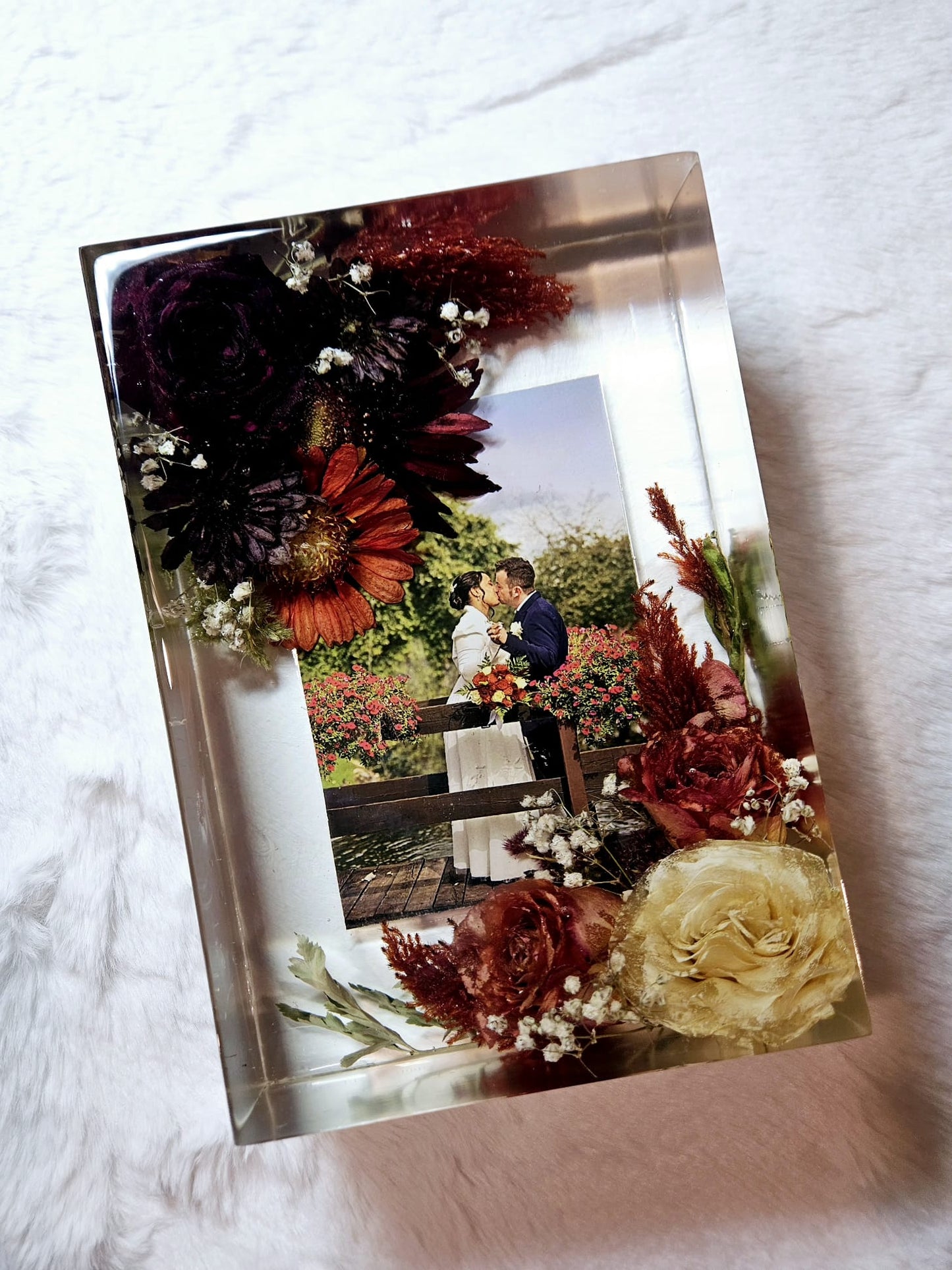Resin bridal bouquet storage - Prism ring holder