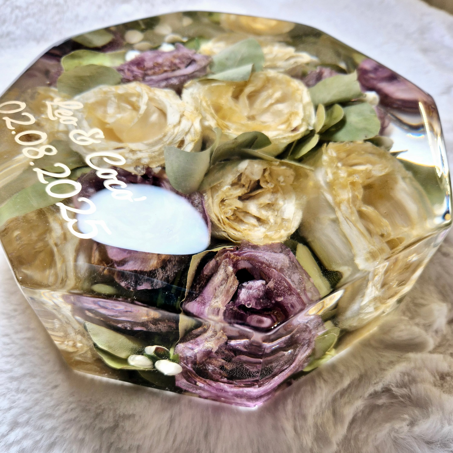 Bridal bouquet preservation - hexagonal shape
