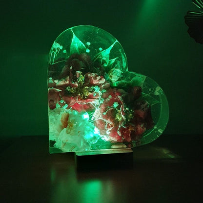 Lampada in resina e fiori - Cuore