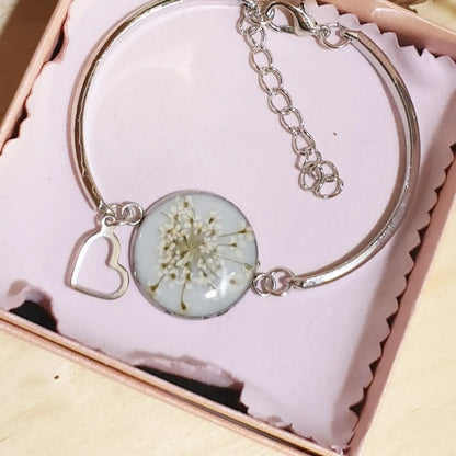 Bracciale in acciaio, resina e fiori essiccati