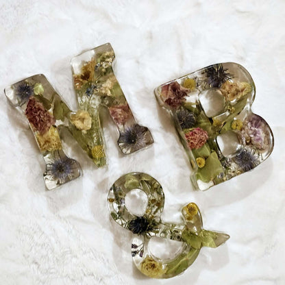 Conservazione bouquet sposa in resina - Iniziali Giganti