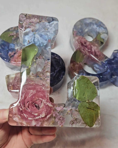 Conservazione bouquet sposa in resina - Iniziali Giganti