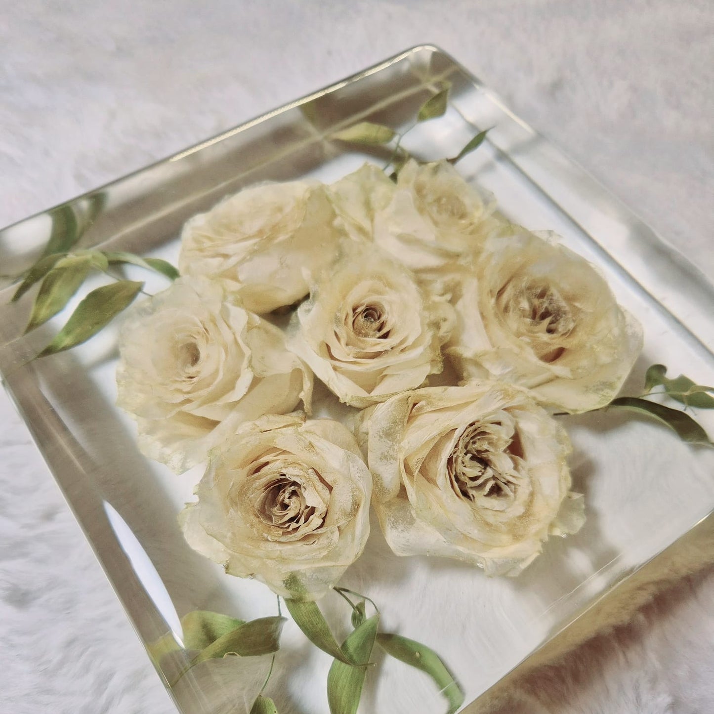 Preserving a bridal bouquet - square shape