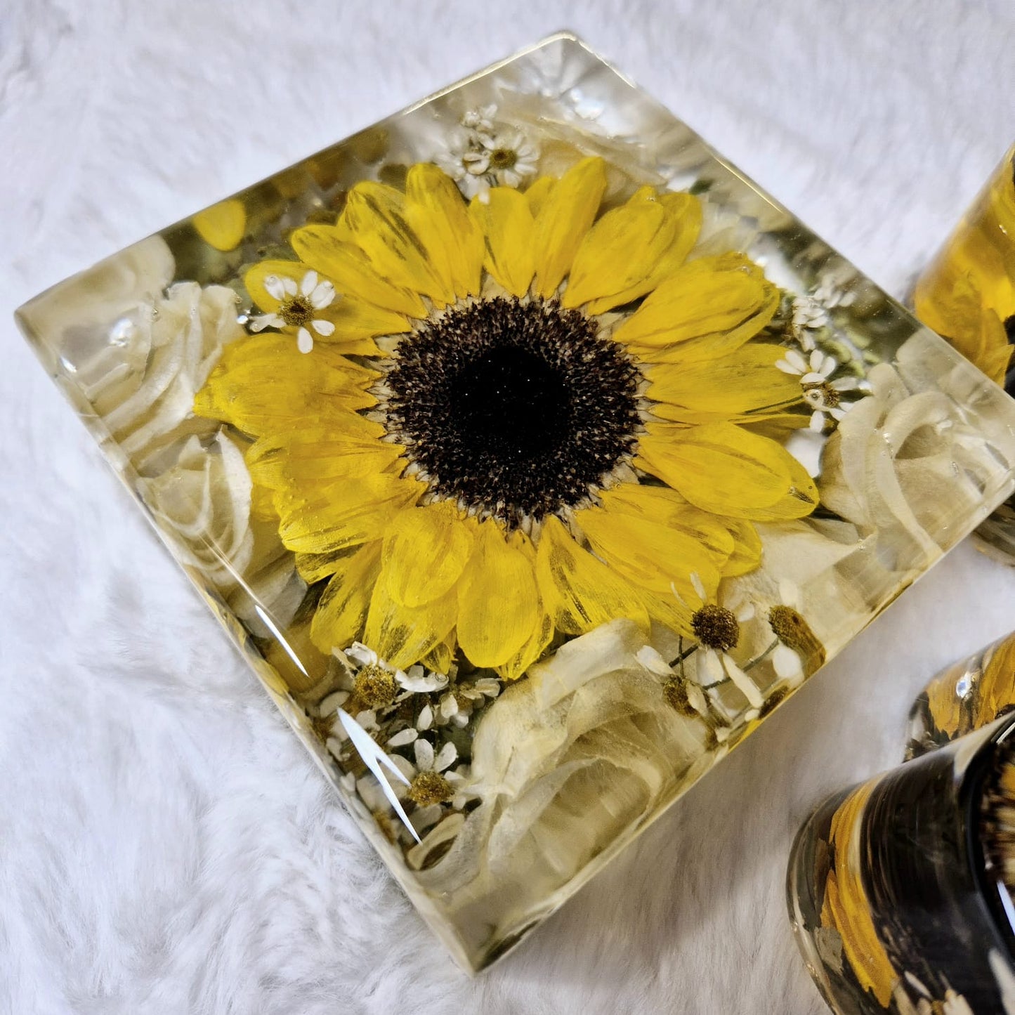 Preserving a bridal bouquet - square shape
