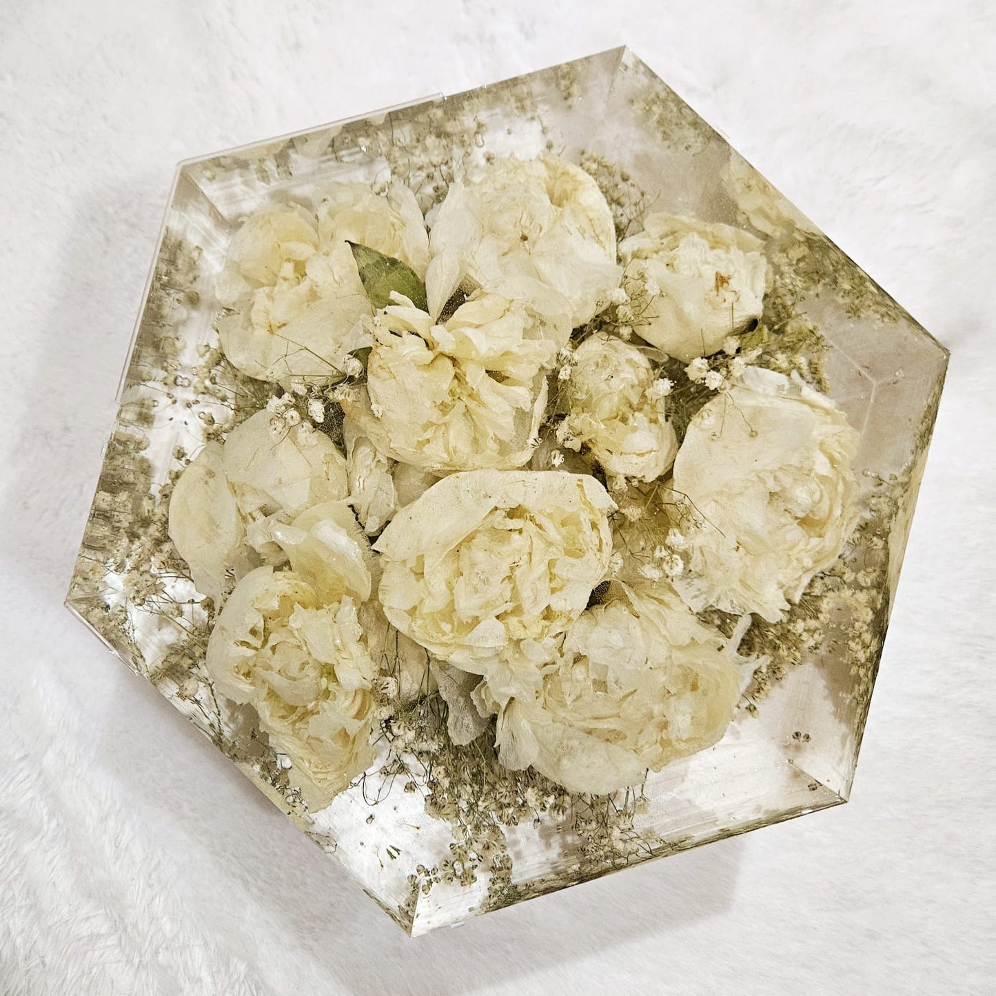 Bridal bouquet preservation - hexagonal shape
