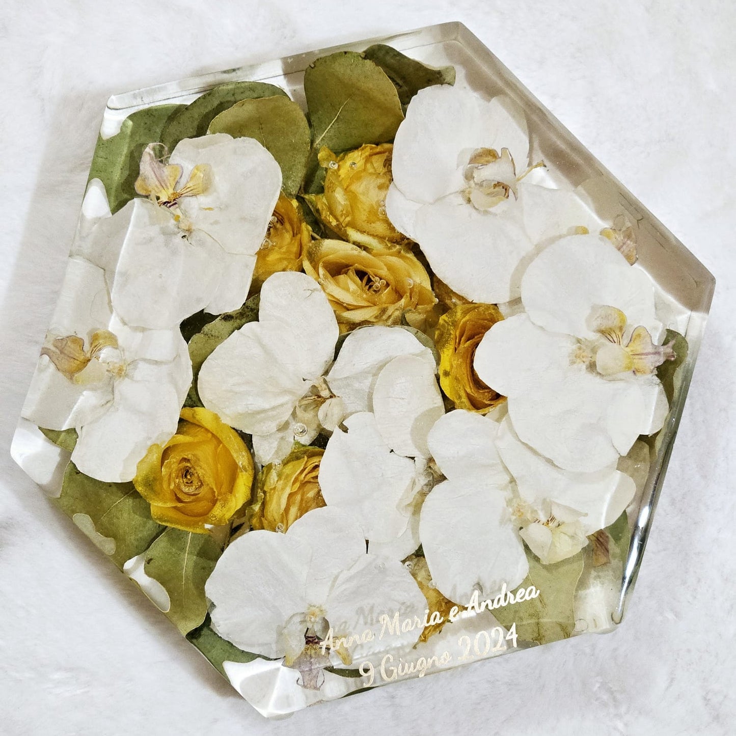 Bridal bouquet preservation - hexagonal shape