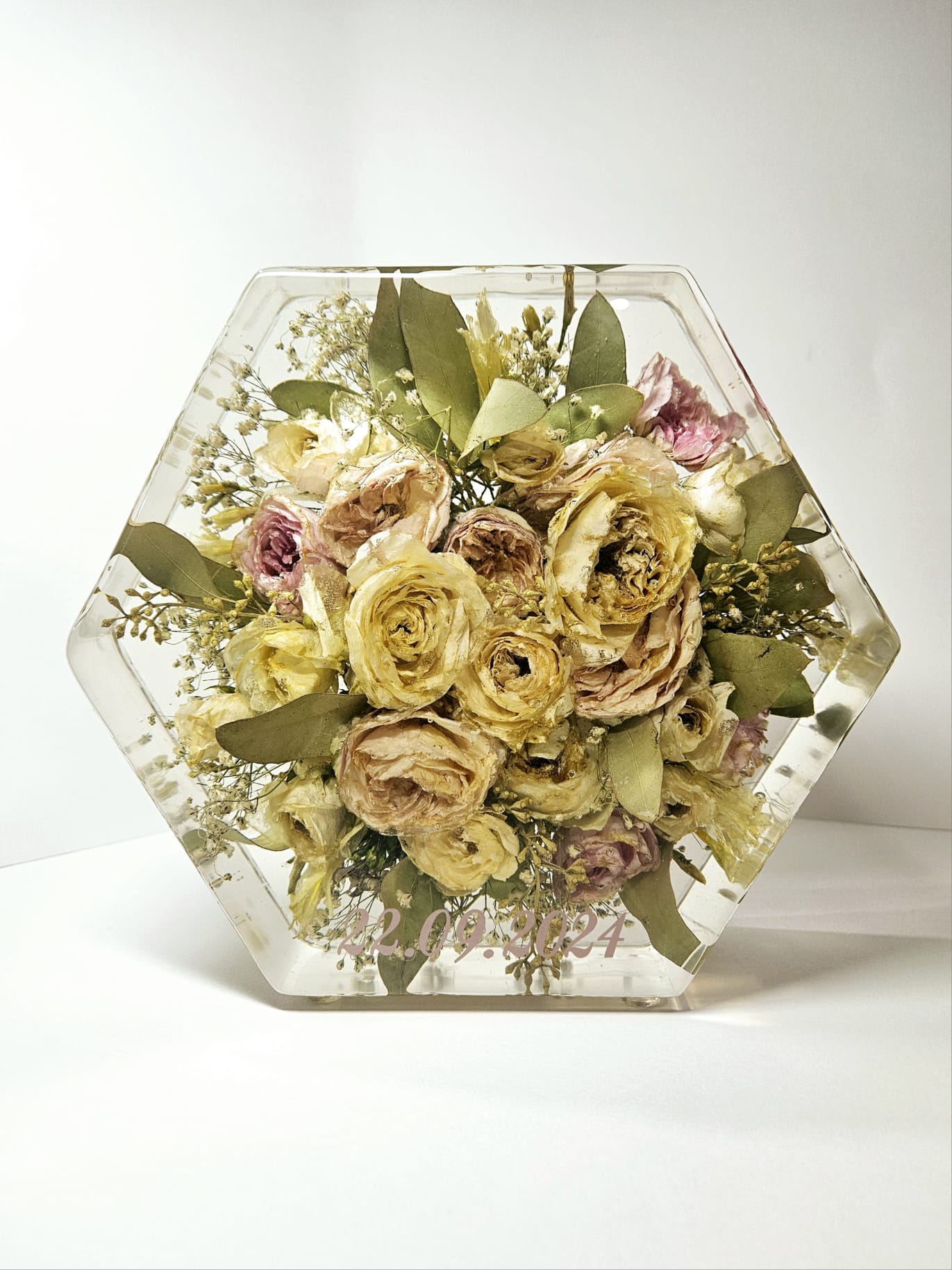 Bridal bouquet preservation - hexagonal shape