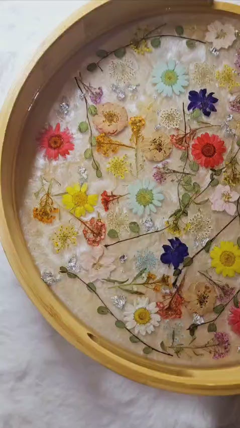 Vassoio in bambù e resina