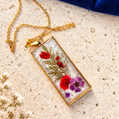 Ciondolo Hanami | Oro, fiori e resina