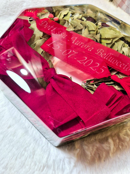 Resin laurel wreath