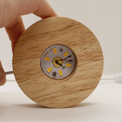 Lampada in resina a sfera